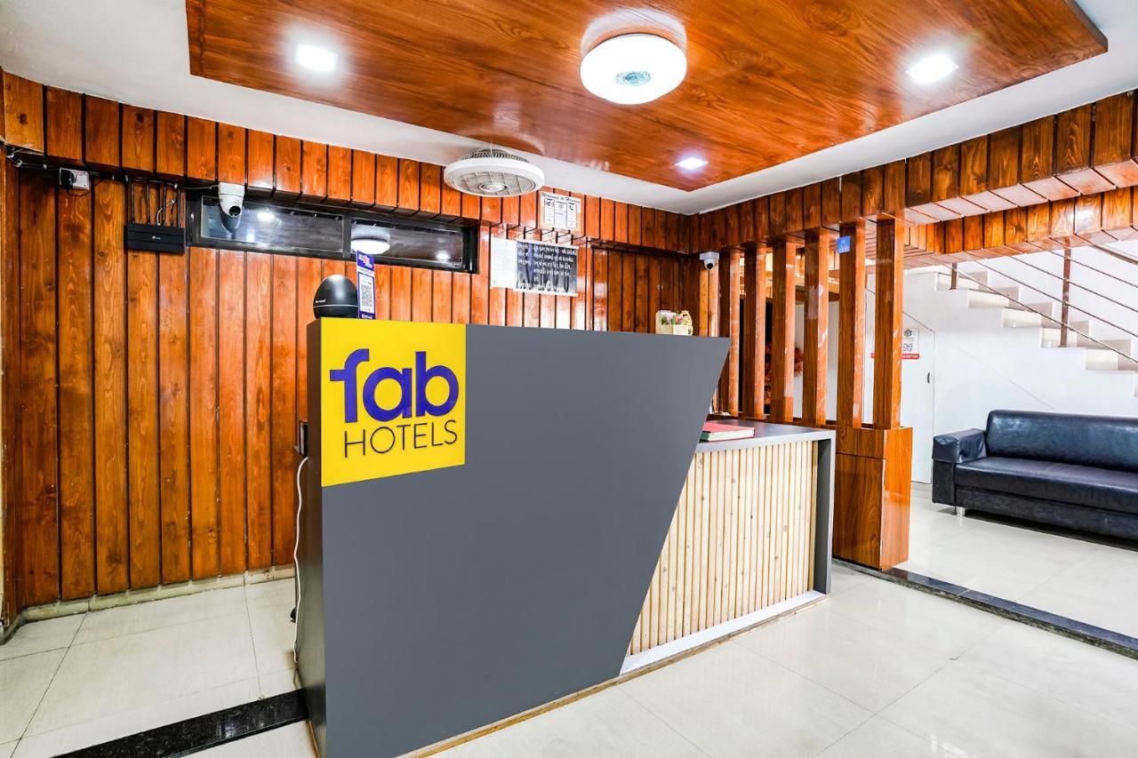 Fabhotel Vrundavan, Athwa Bhatha エクステリア 写真