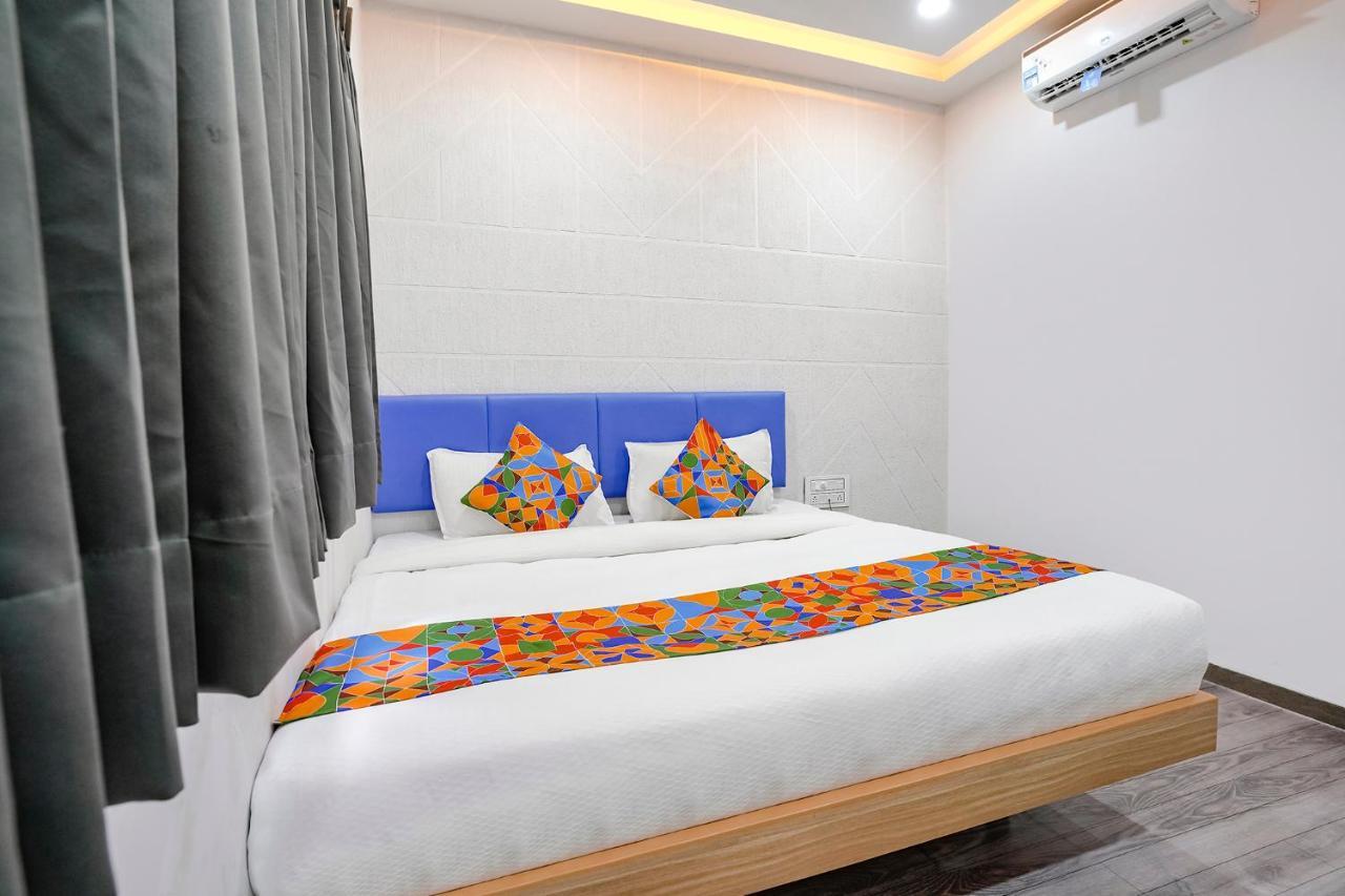 Fabhotel Vrundavan, Athwa Bhatha エクステリア 写真